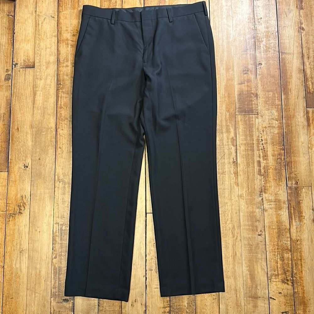 Van Heusen Studio Mens size 36 x 32 Black Formal Trousers Office, Wedding Etc.